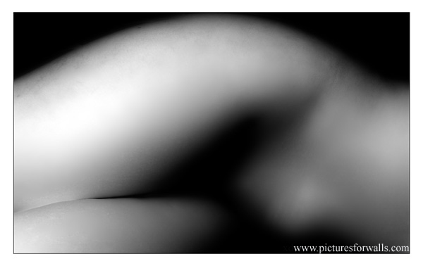 Ethiopia Bans Exhibition of Nude Photography