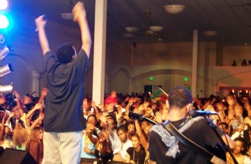 Teddy Afro told to return to court next year