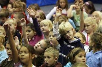 Books and donkeys: Kids have questions for a CNN Hero