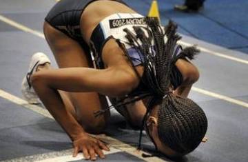 Ethiopian Defar breaks women’s 5,000-meter indoor record