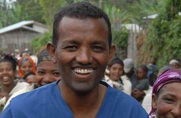 Ethiopian Doctor Has Faith to Face Severe Problems