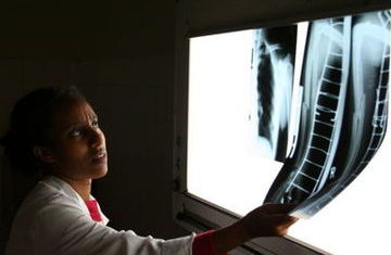 Ethiopian women face dangers in childbirth