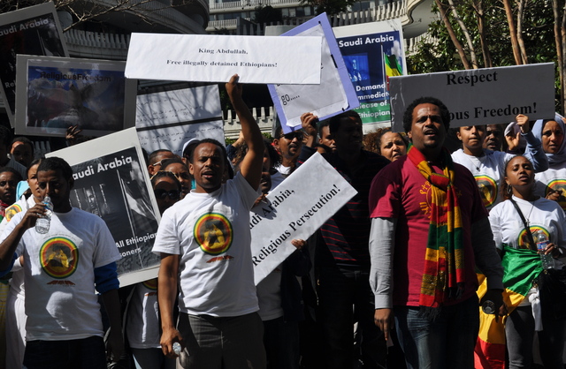 Update & Photos: Protesters Demand Saudis Release Jailed Ethiopian Christians