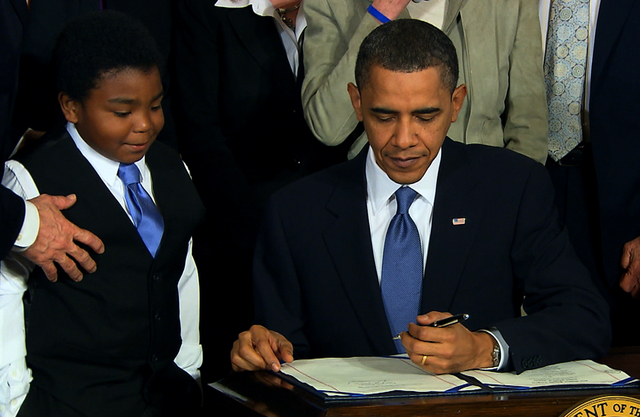 In Victory for Obama, Supreme Court Upholds Health Care Law