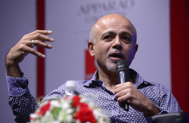 Dr. Abraham Verghese Receives Heinz Foundation’s Arts and Humanities Award