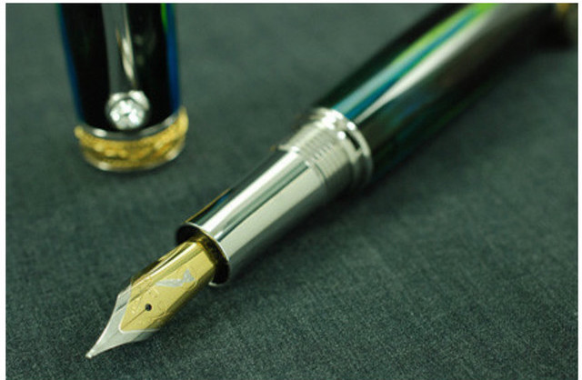 Eskinder Nega Awarded Golden Pen of Freedom at World Newspaper Congress