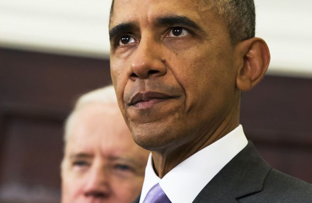 US Federal Judge Temporarily Blocks Obama Immigration Directives (Video)