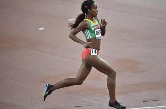 Genzebe Sets New Indoor World Record