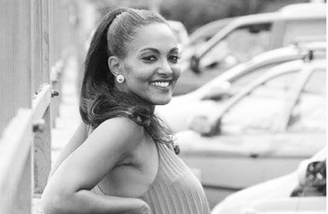 Wayna Performs at Rockwood Music Hall