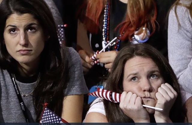 Obama, Trump Meet at White House (Video)