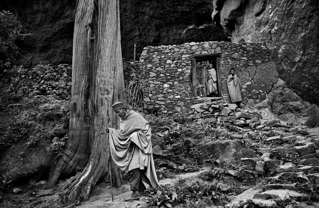 On the Roof of Africa in Ethiopia, Amazing Portraits of a Christian Community