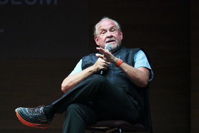 The Doctor Who Helped Defeat Smallpox Explains What’s Coming