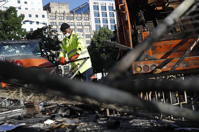 ‘We’re sick of it’: Anger Over Police Killings Shatters US